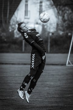 Bild 2366 - Frauen TSV Wiemersdorf - SV Henstedt Ulzburg : Ergebnis: 0:4